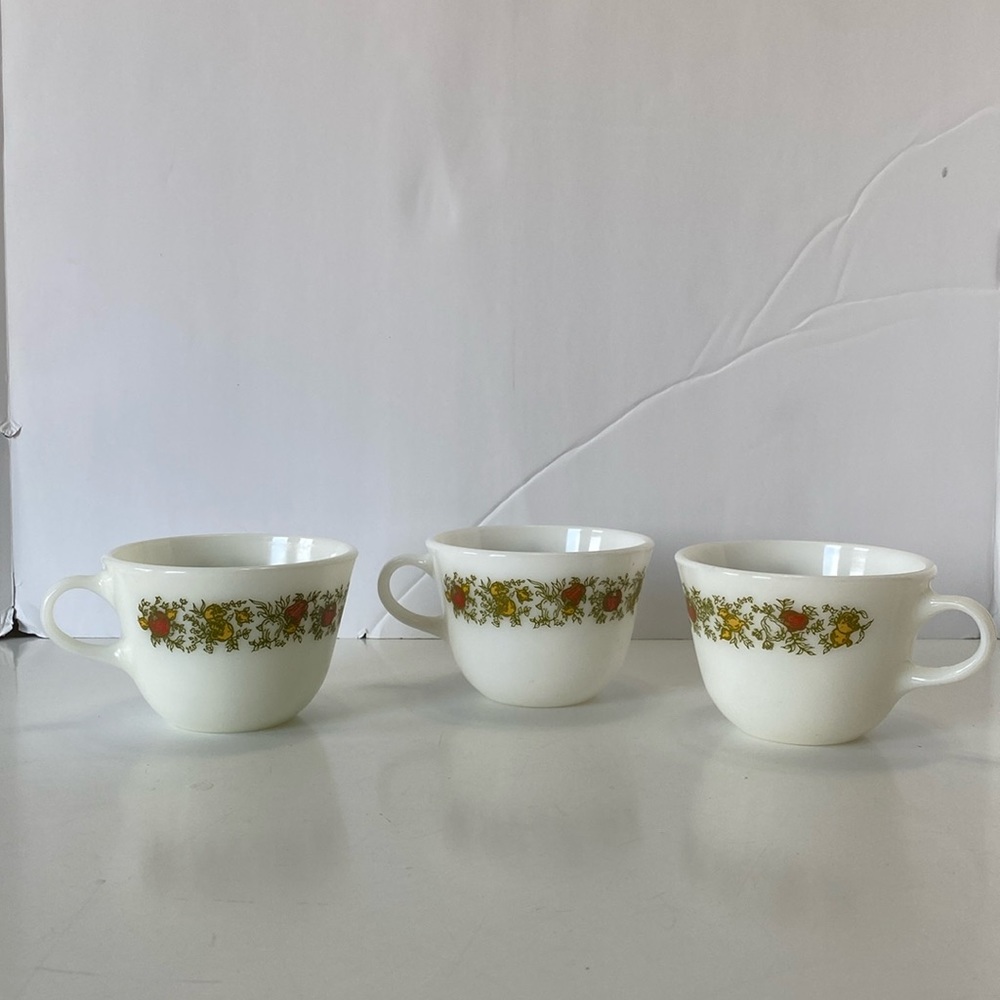 Pyrex Spice of Life Vegetable Garden Set of Three Coffee Cups